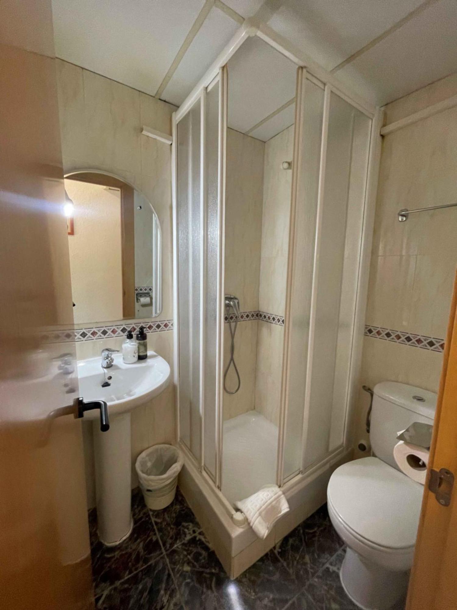 Hostal Cumbre Saragossa Zewnętrze zdjęcie