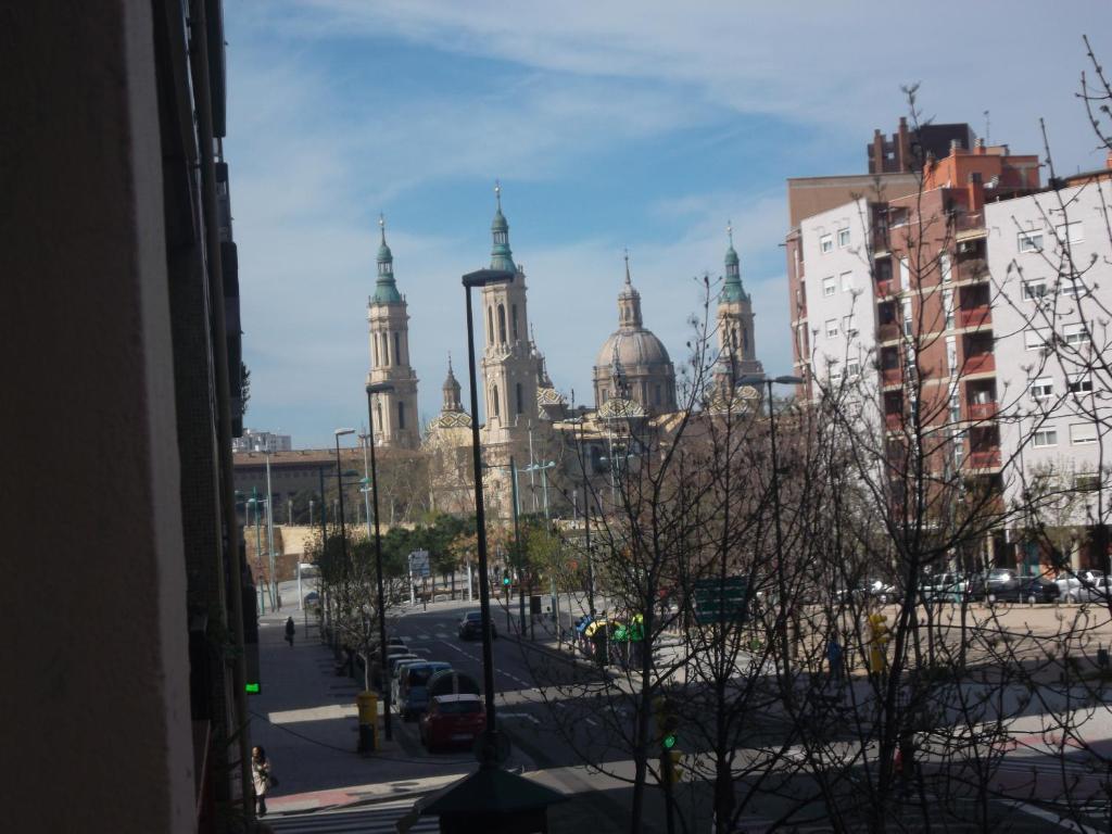 Hostal Cumbre Saragossa Zewnętrze zdjęcie